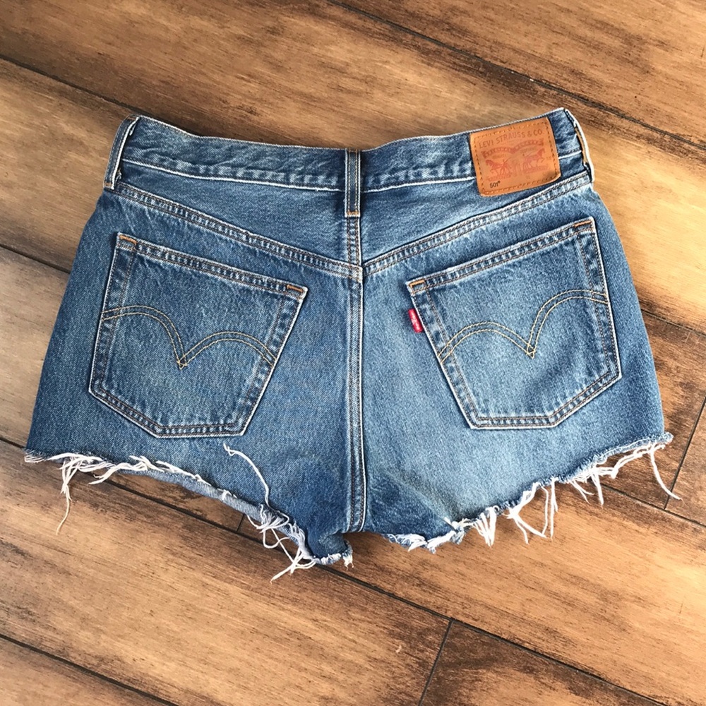 Levi’s 501 cut off shorts